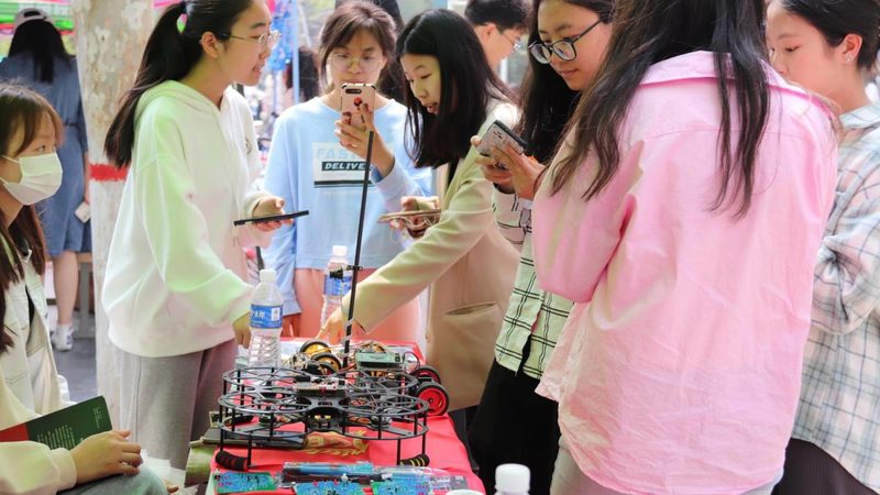 制造业软件定制开发方案：如何打造高效、稳定的智能生产系统